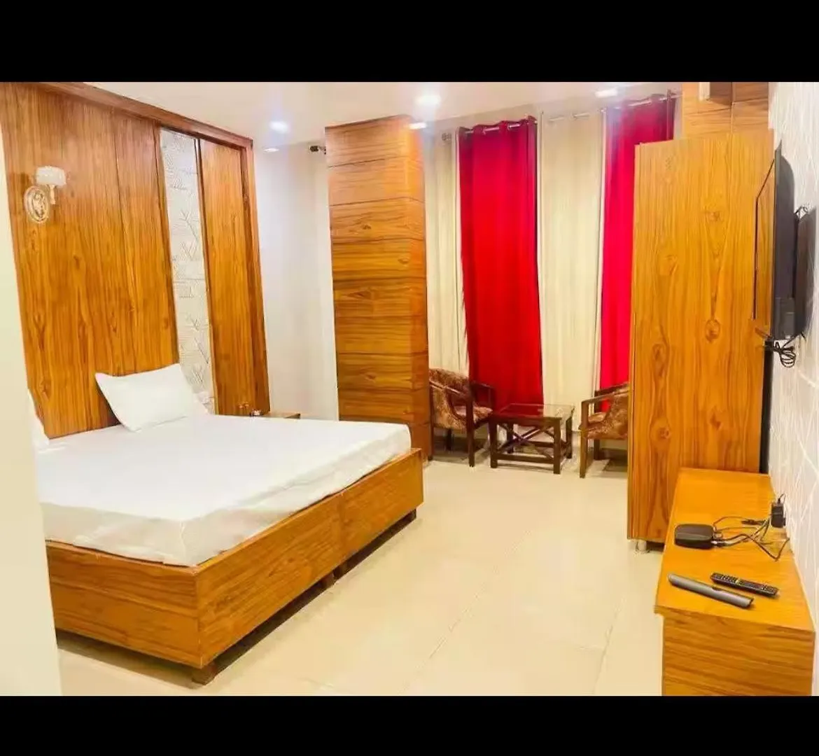 Hotel 67 Zirakpur