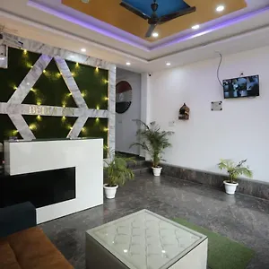https://bella-international.top-gurgaonhotels.com